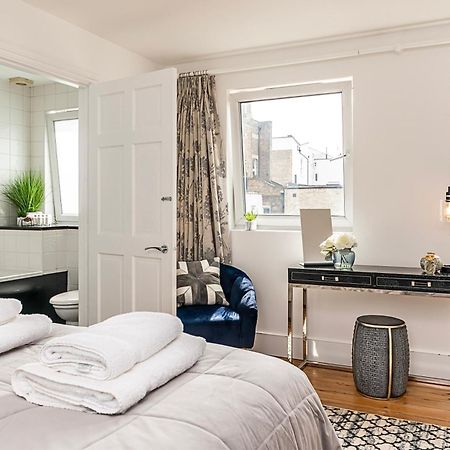 The Secret Kensington Garden Mews-2 Bedroom Full House-2 Train Lines- Spacious-Kings Road- Harrods -Chelsea Stadium-Private Small Patio 런던 외부 사진